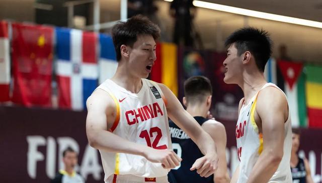 斯楠收到, 所NCAA 斯楠收到, 所NCAA