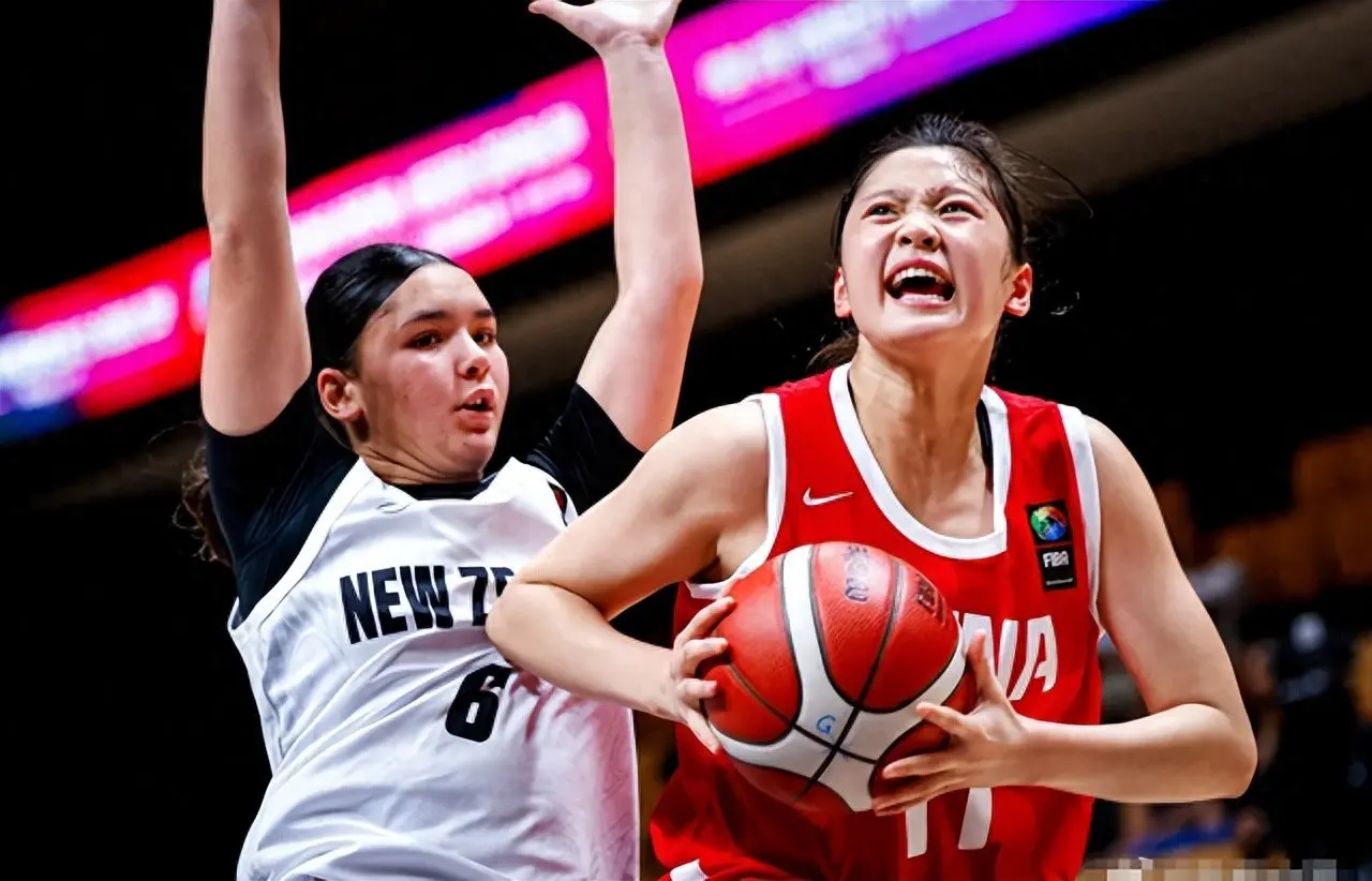 女篮教练给, 大的新西兰, 高而不笨 女篮教练给, 大的新西兰, 高而不笨