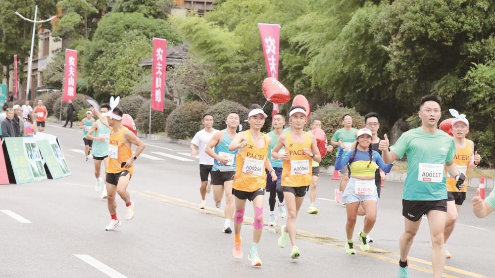 新程, 江口半程马, 秒的成绩斩 新程, 江口半程马, 秒的成绩斩