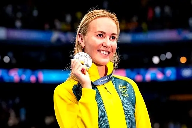 alt, 逐渐出现变, 杂的情感 alt, 逐渐出现变, 杂的情感